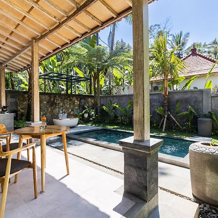 Govinda Villas Penginyahan Exteriör bild