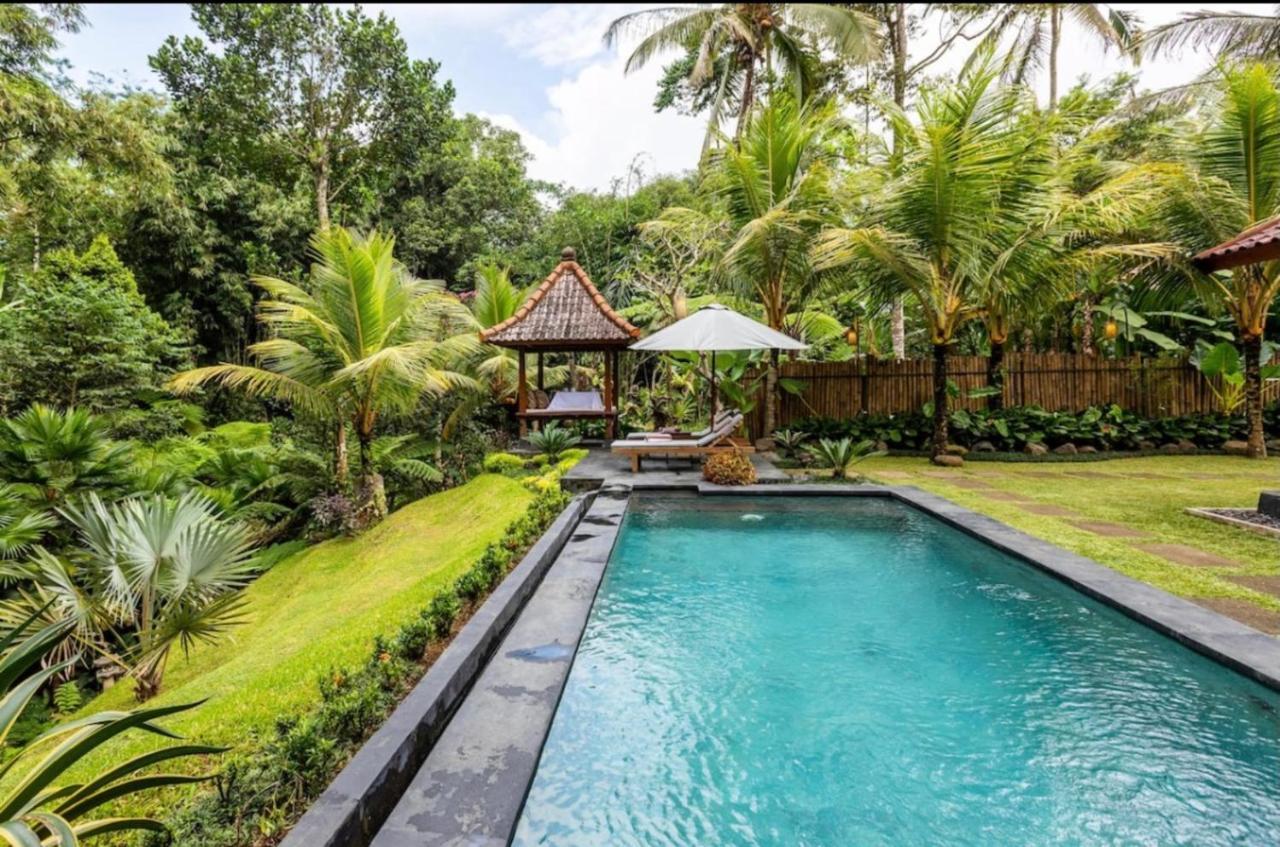 Govinda Villas Penginyahan Exteriör bild