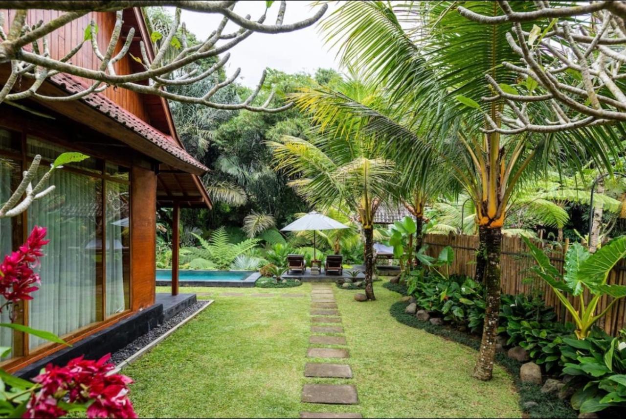 Govinda Villas Penginyahan Exteriör bild